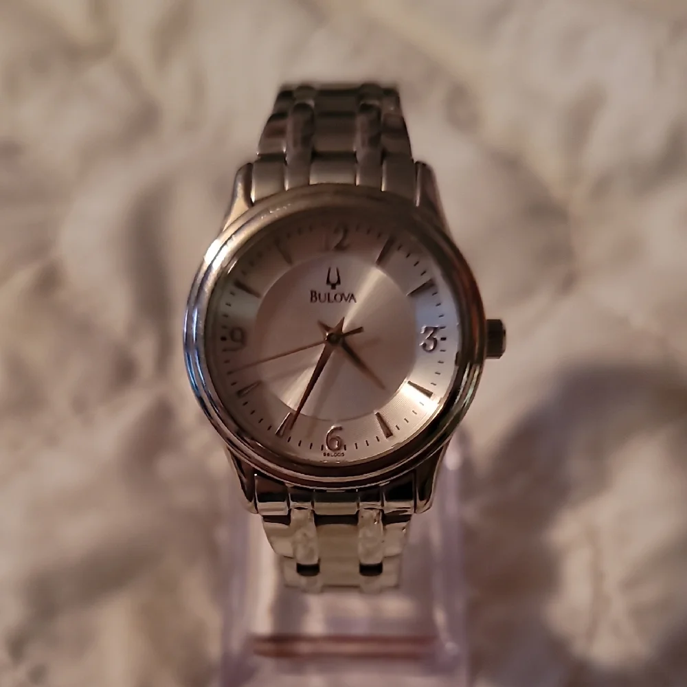 Bulova Ladies Watch 30mm Quartz Silver Dial Stainless Steel Band 96L005‎